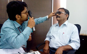 Eye checkup camp at Glenmark